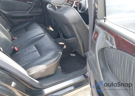 2000 Mercedes-Benz E 320 из США, поврежденный, VIN WDBJF65J8YB140156